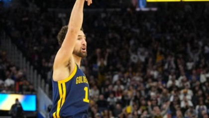 开云体育入口-勇士听取汤普森交易报价 队内绝对非卖品仅有两人