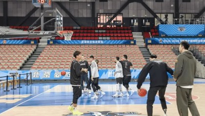 开云体育入口-媒体人：赵睿&amp;amp;曾凡博参加了踩场训练，北控男篮基本也都在
