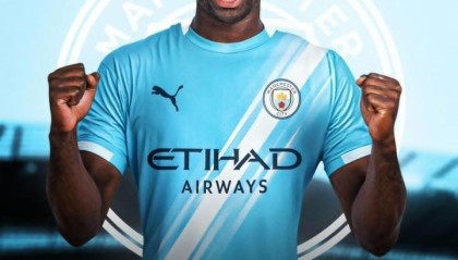 开云体育在线-曝曼城签下格伊！转会费3000万，格拉斯纳已确认，利物浦太遗憾