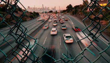 奥纳纳抵达土耳其，受到当地球迷的热情欢迎